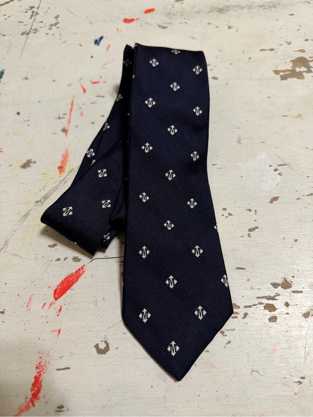 Warden Brooks silk blend Classic Navy Tie White Diamond Motif vintage euc